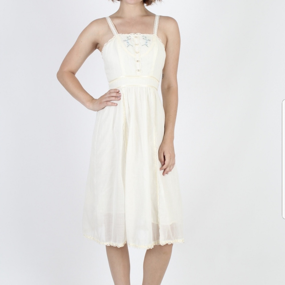 Vintage Bohemian Embroidered Dress